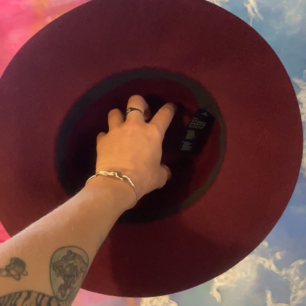High vibes hat - Picture 3 of 5